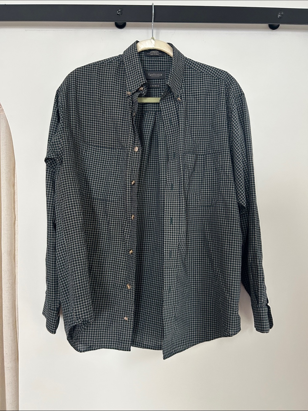 Van Heusen Men’s forest green small check Button-Down Shirt